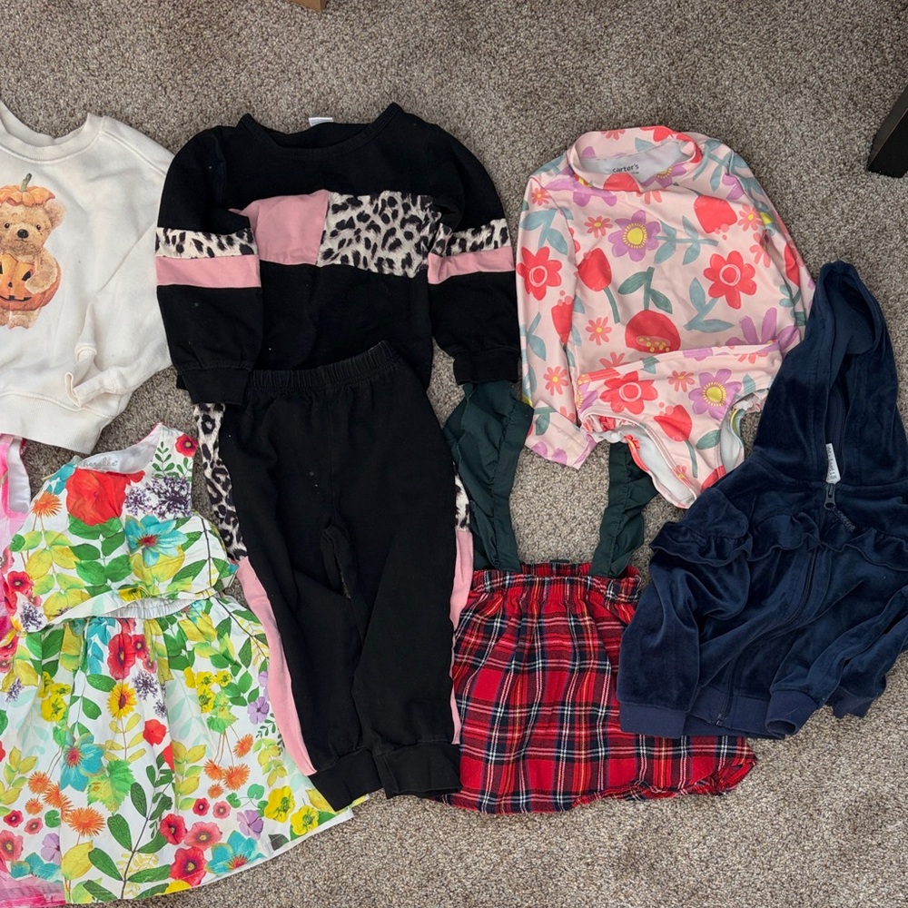 👑11 piece bundle 2T Colorful Kids Clothing Bundle